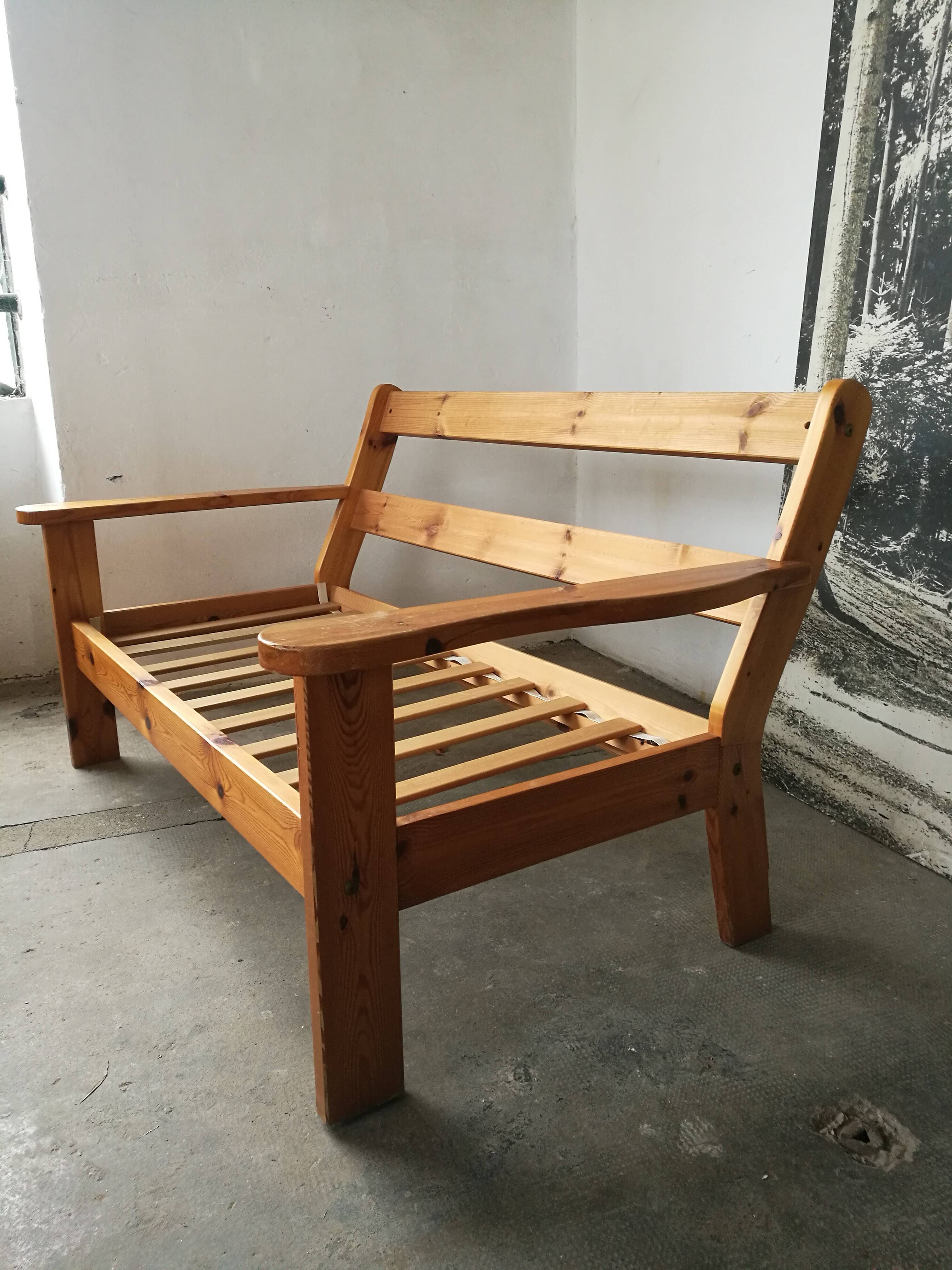 Sofa 2 place in pine