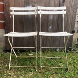 Paire de chaise pliante de jardin en métal & bois blanc vintage