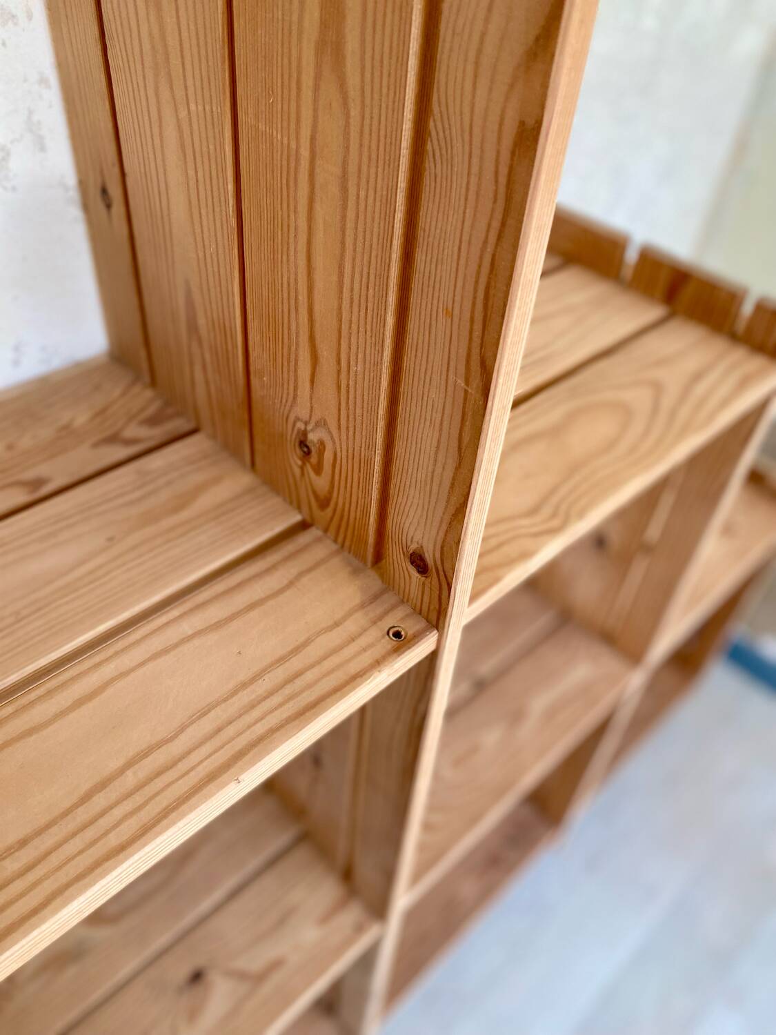 80s pine bookcase