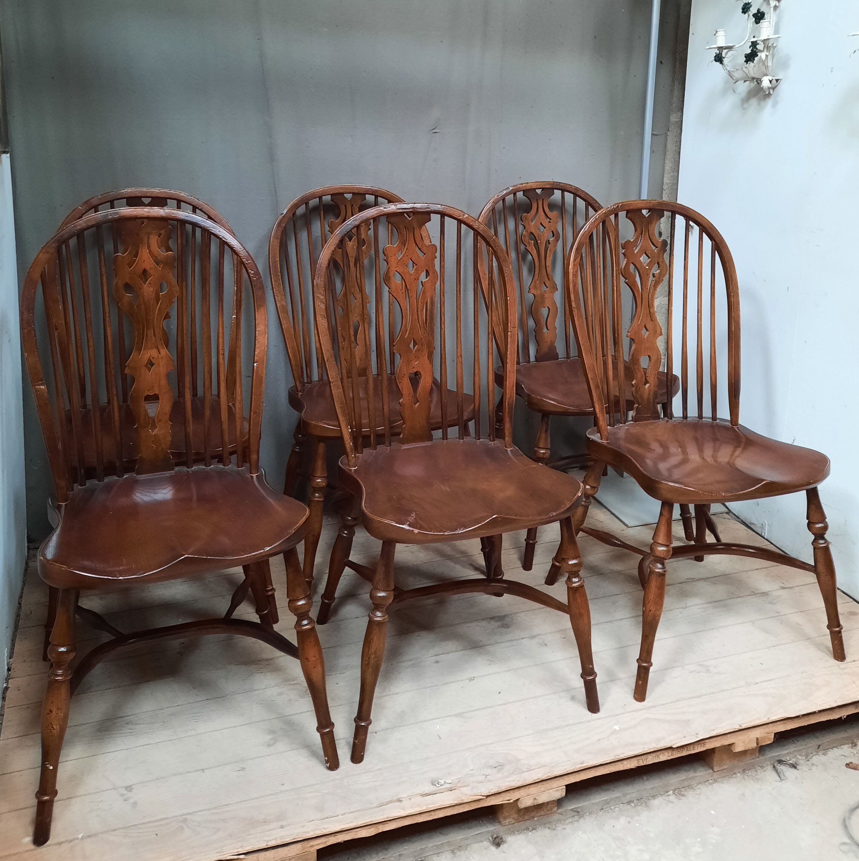 Series of 6 American chairs