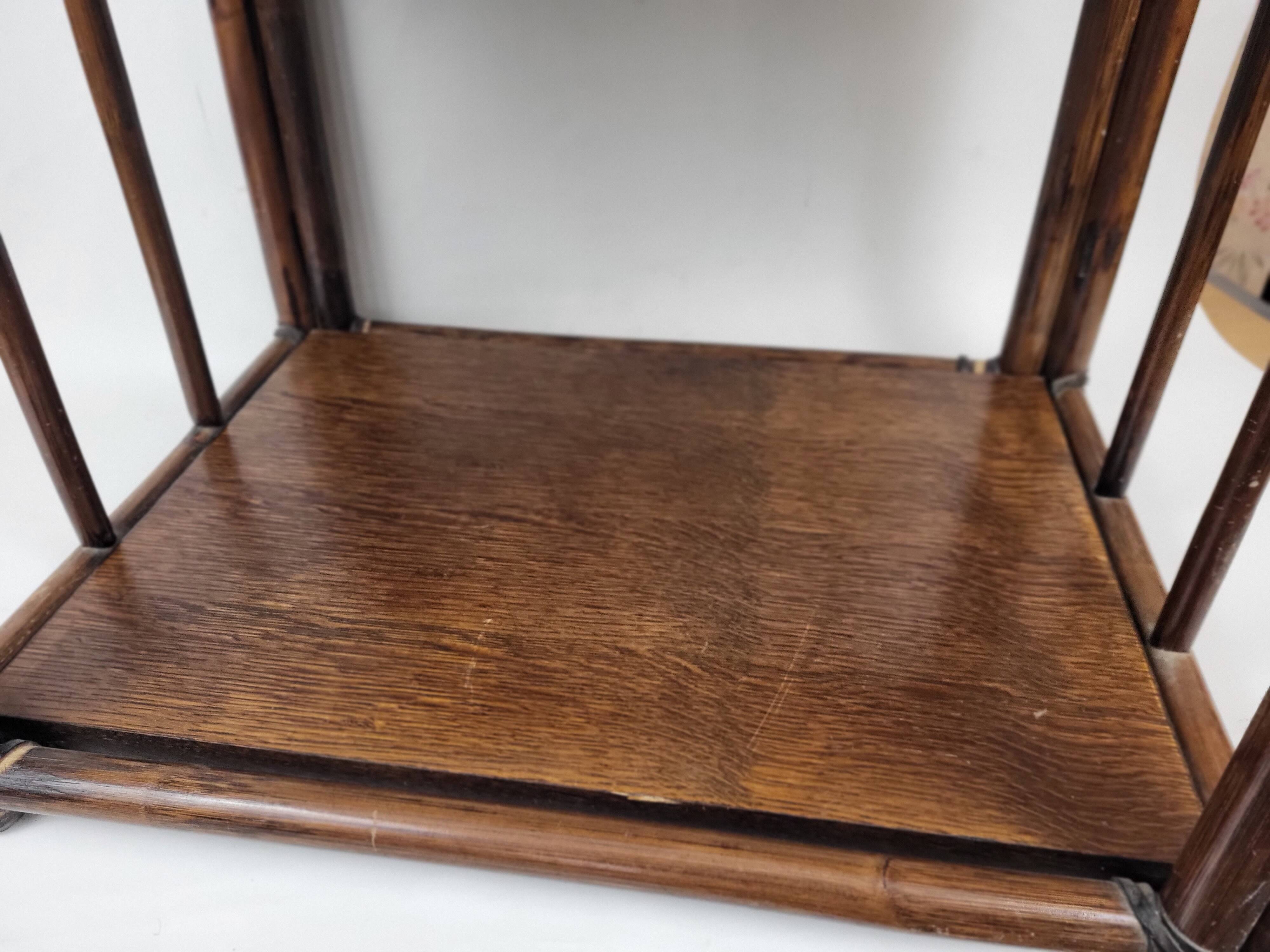 Bamboo Shelf / Smoked glass on foot 70s