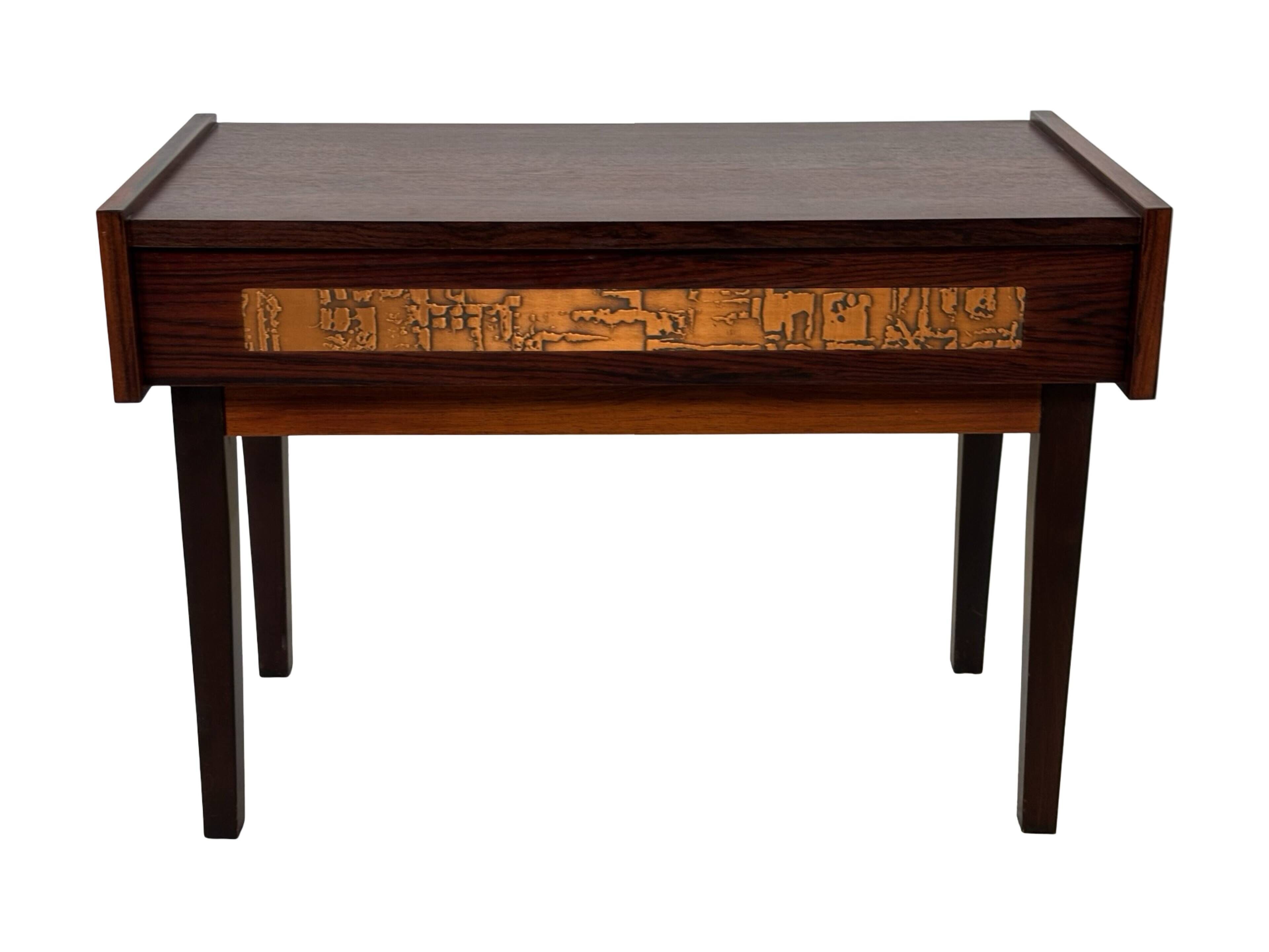 Commode vintage danoise en palissandre et laiton