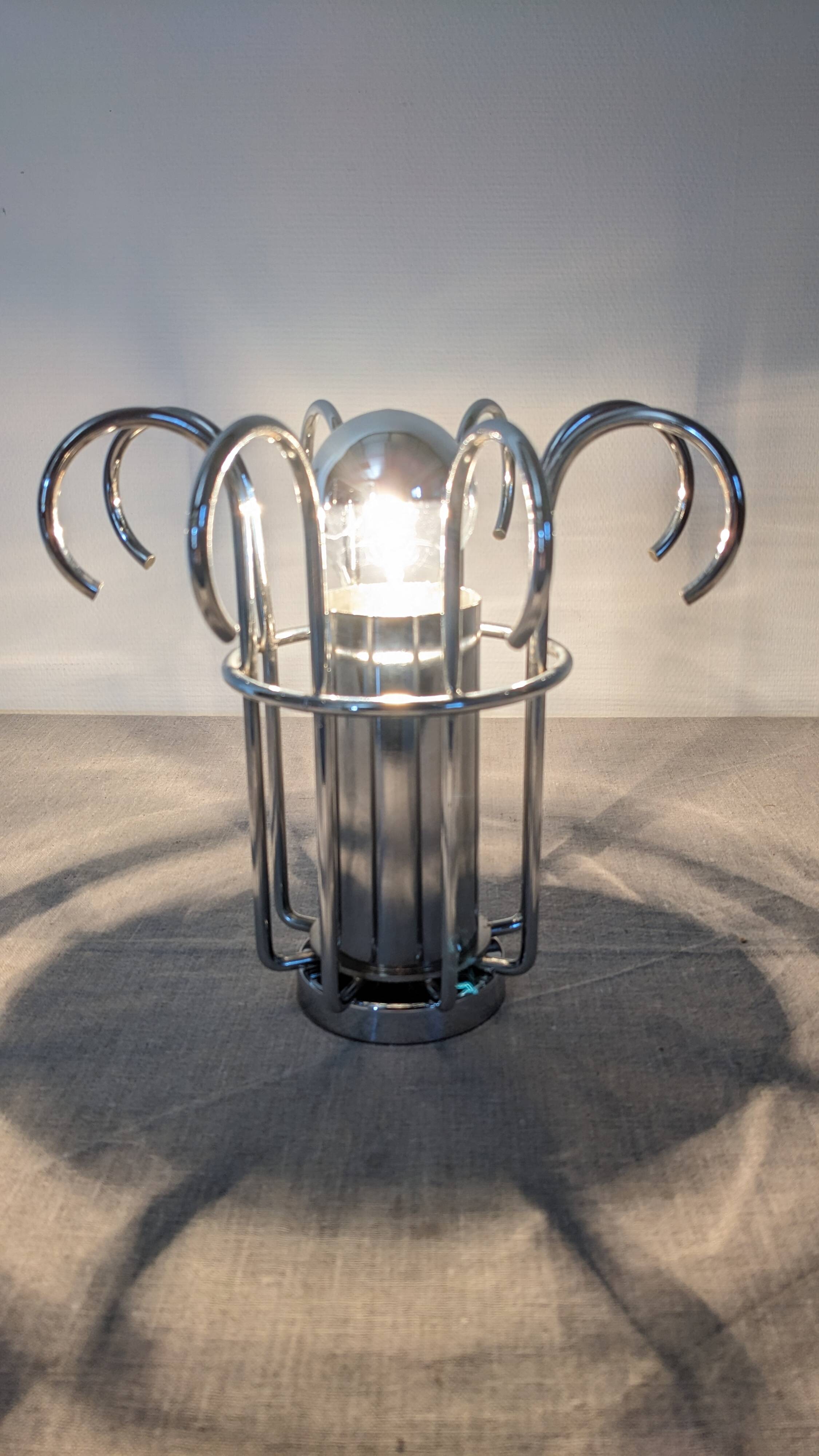 Modernist Space Age lamp in chrome metal from the 60s/70s