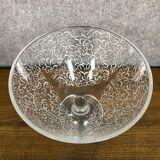 Important centerpiece bowl on pedestal in Baccarat crystal