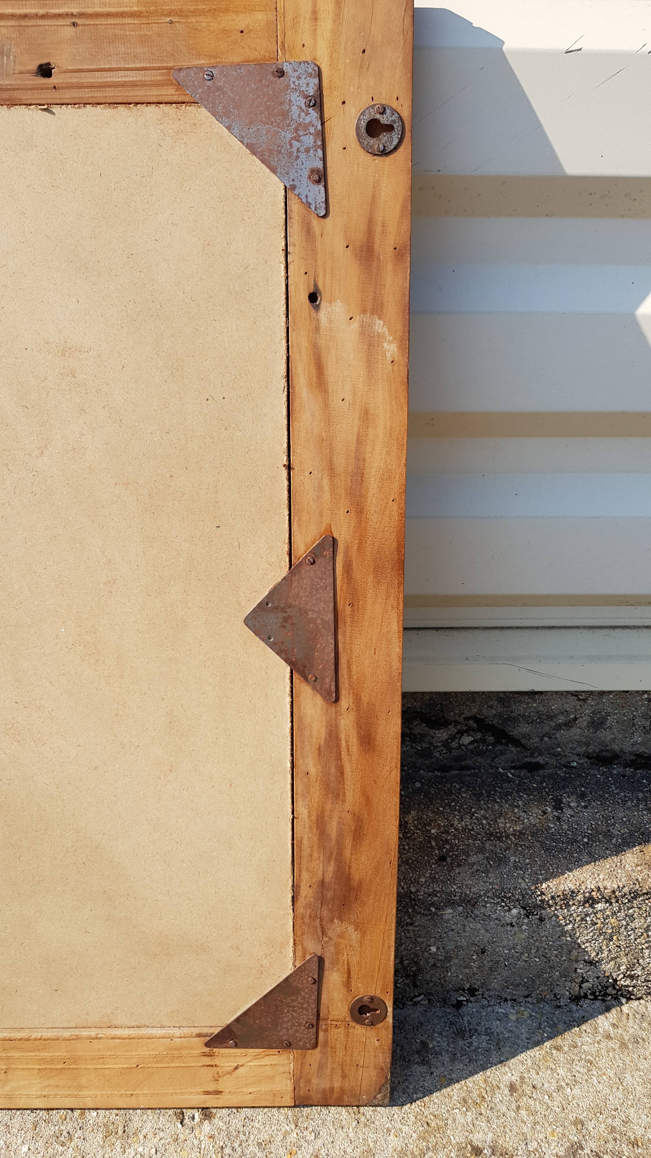Rectangular mirror in polychrome wood