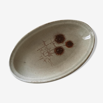 Stoneware dish or ramekin, decorated with thistles made by Sarreguemines