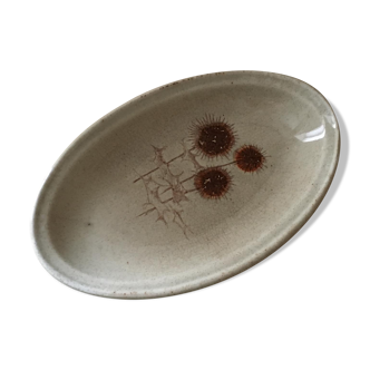 Stoneware dish or ramekin, decorated with thistles made by Sarreguemines