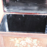 Lacquered wood chest, Napoleon III style