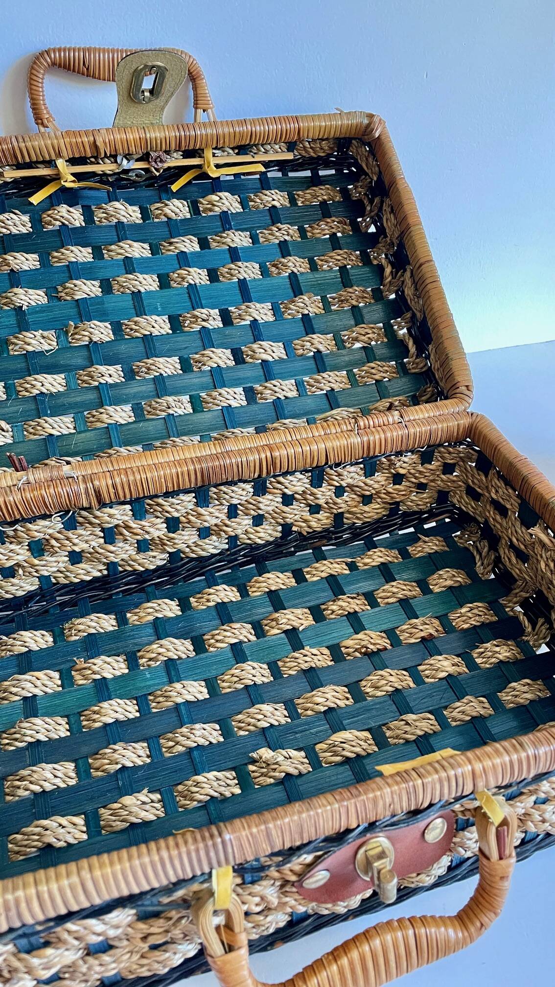 Set of 2 vintage rattan and rope baskets