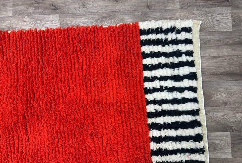 Traditional handmade Beni Ouraine rug, size 200 x 100 cm