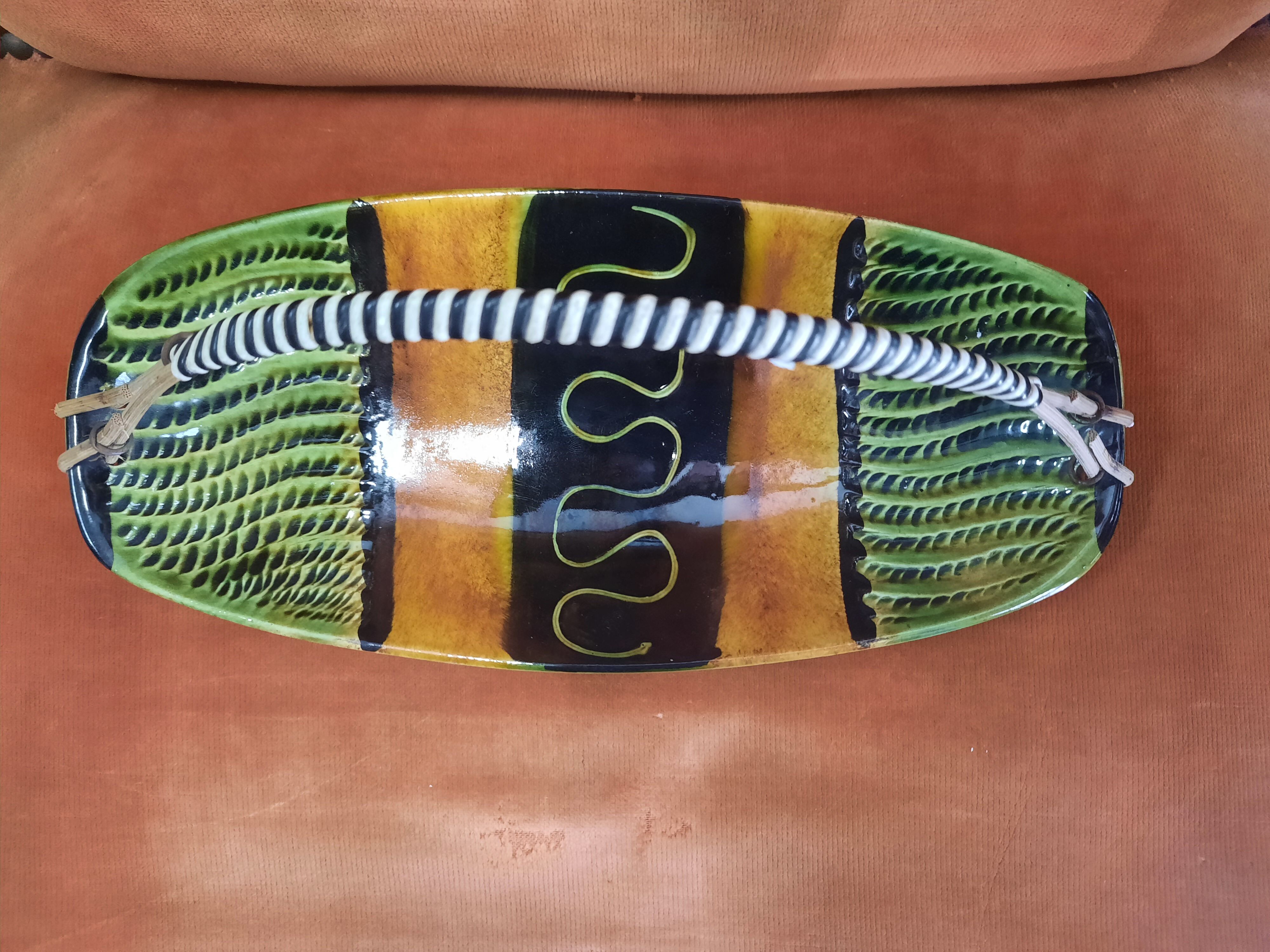 Empty ceramic pocket