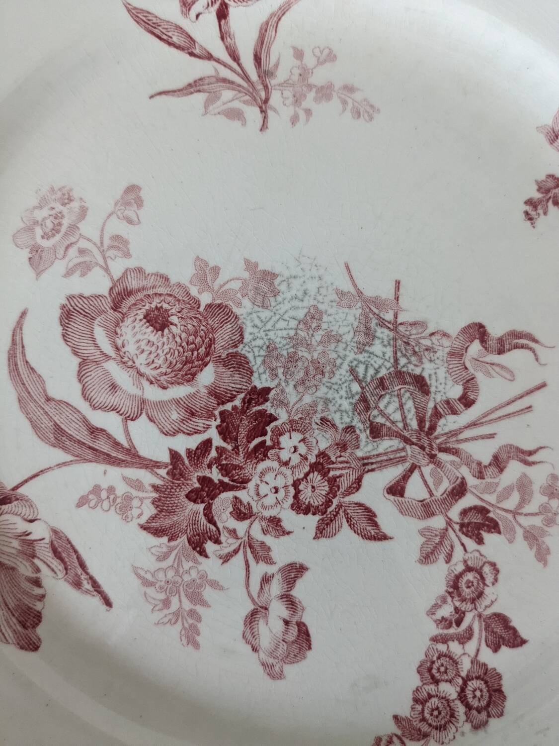 Fontanges Sarreguemines dish