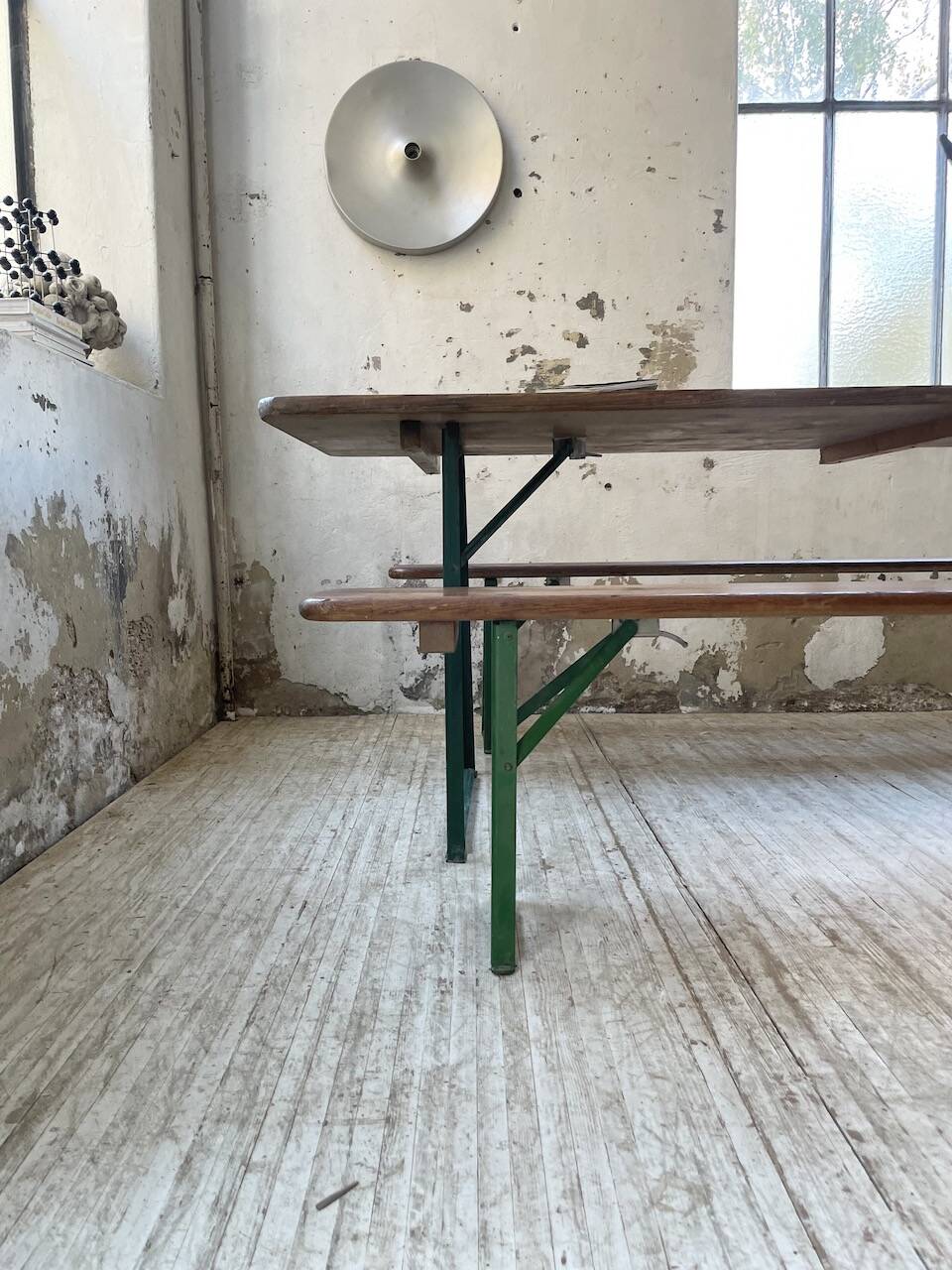 Guinguette table and its 2 benches