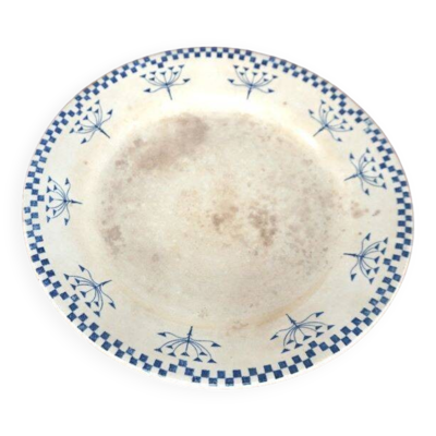 Plat sur pied ou compotier en décor damier par Creil Montereau