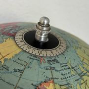 Vintage terrestrial globe 1961 world map Taride Paris - 36 cm