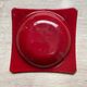 Cendrier vintage en tole emaillee tons rouge decor floral annees 60
