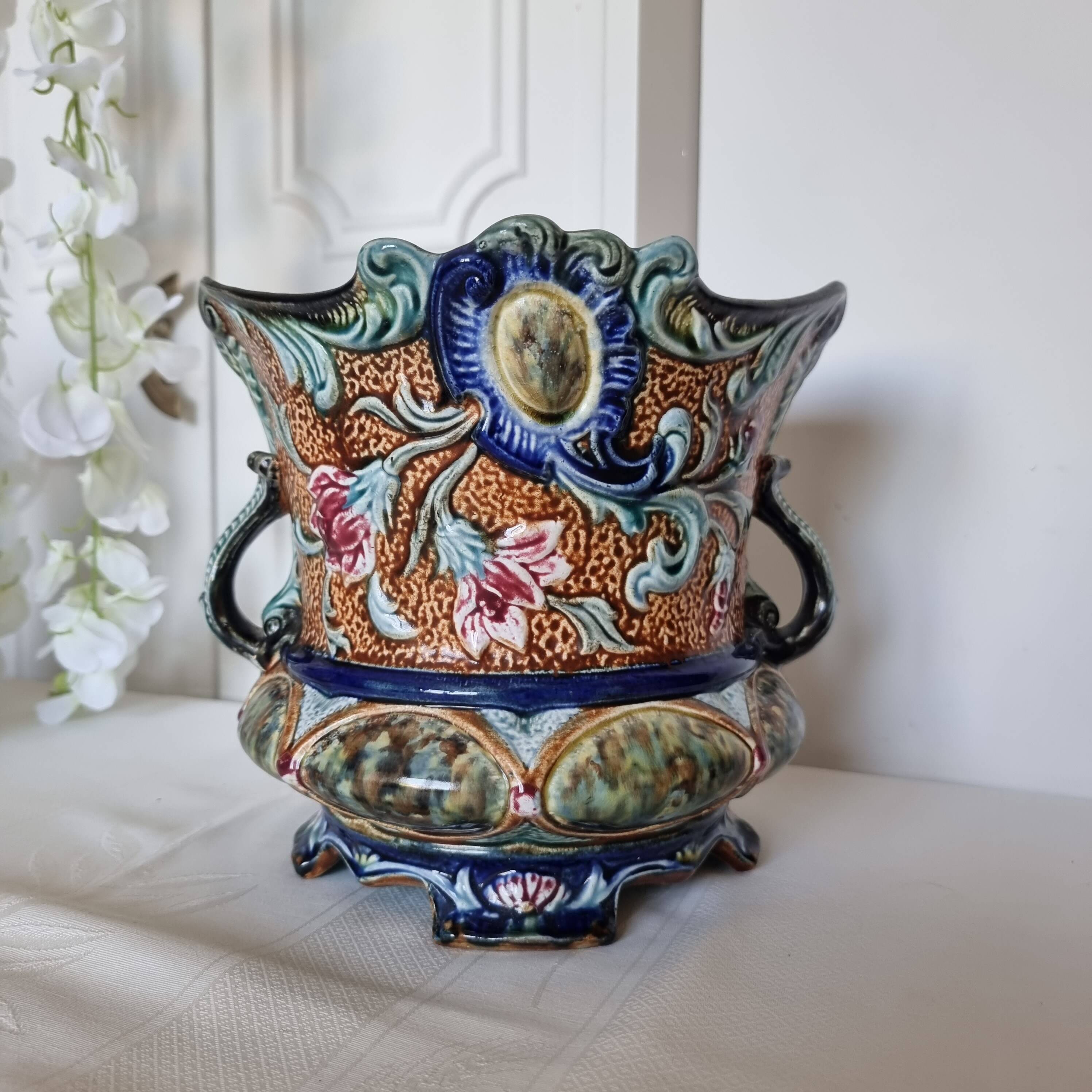 Antique ceramic macetero Barbotines Onnaing Siglo XIX Art Nouveau