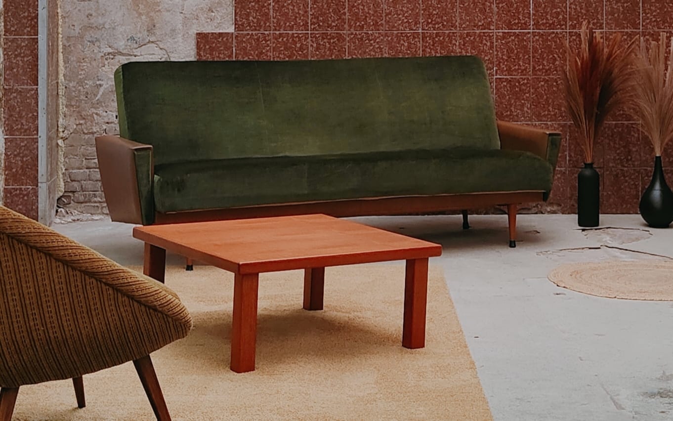 Mid century coffee table vintage