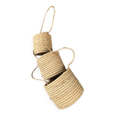 Suspension of pots in woven doum