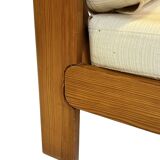 Canapé vintage deux places en pin des années 70 au design minimaliste