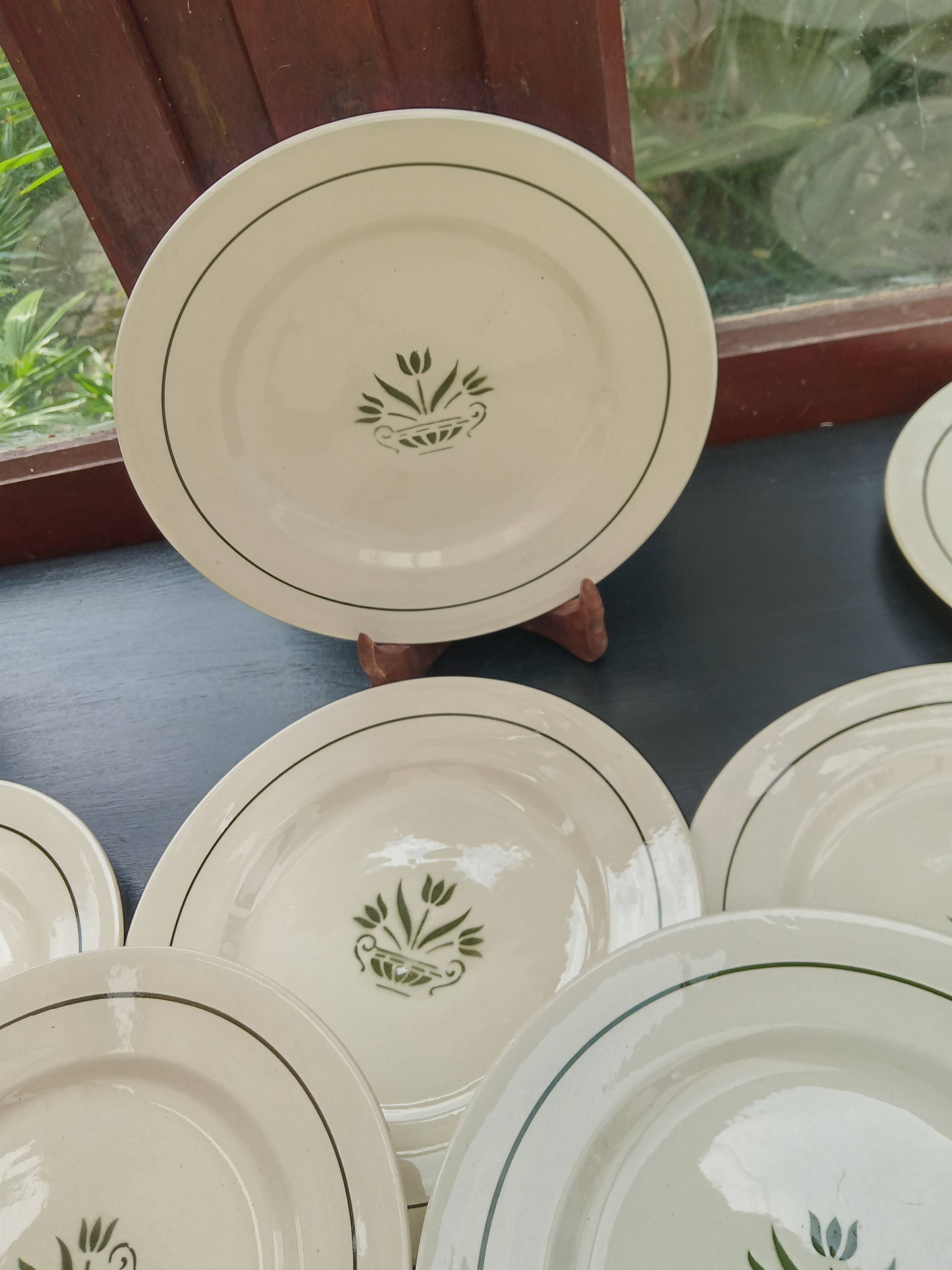 12 Terre de Fer Marmoz flat plates