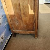 Bonnetière (armoire une porte) Louis XV en merisier, du XVIIIe siècle