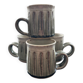 Set of 4 stoneware mugs