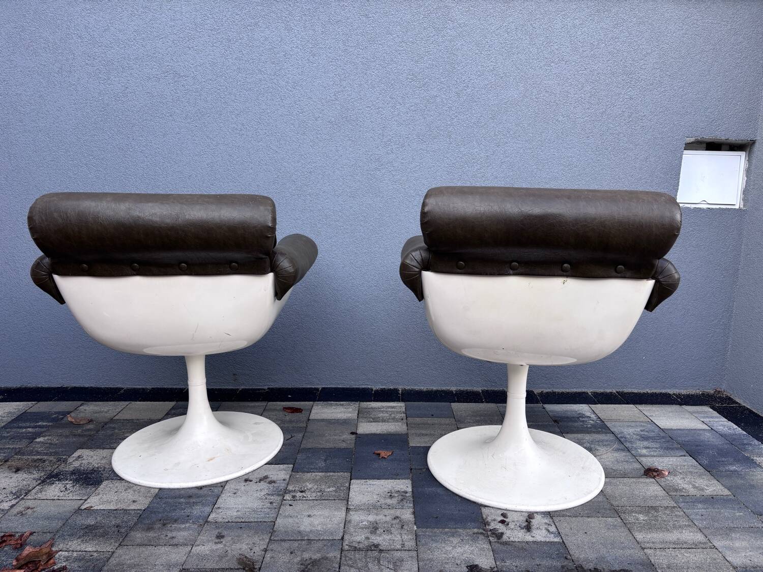 Pair of Tulip Chairs