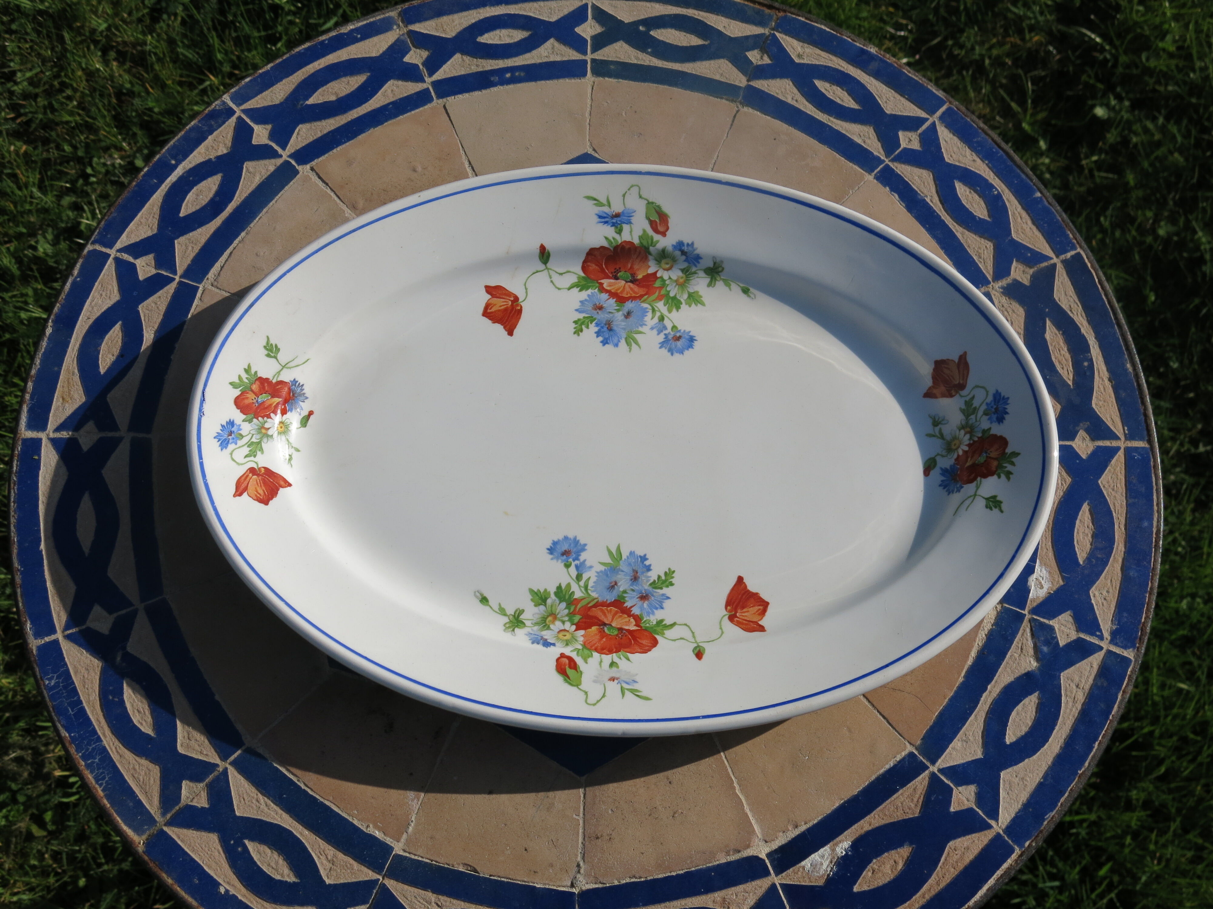 Serving dish/delight Salins les Bains poppy pattern