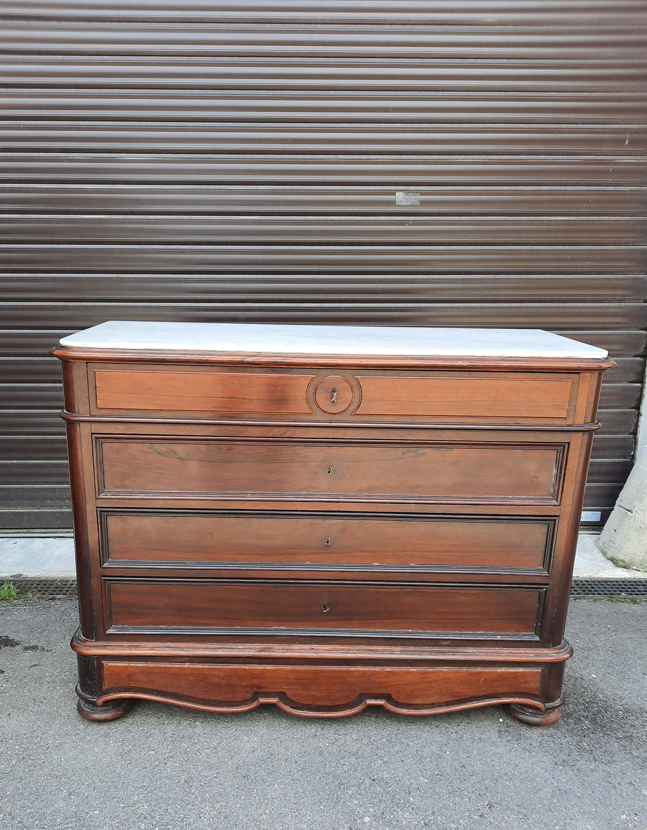 Rosewood plating chest of drawers from the 19th century