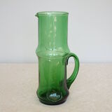Pichet en verre vert
