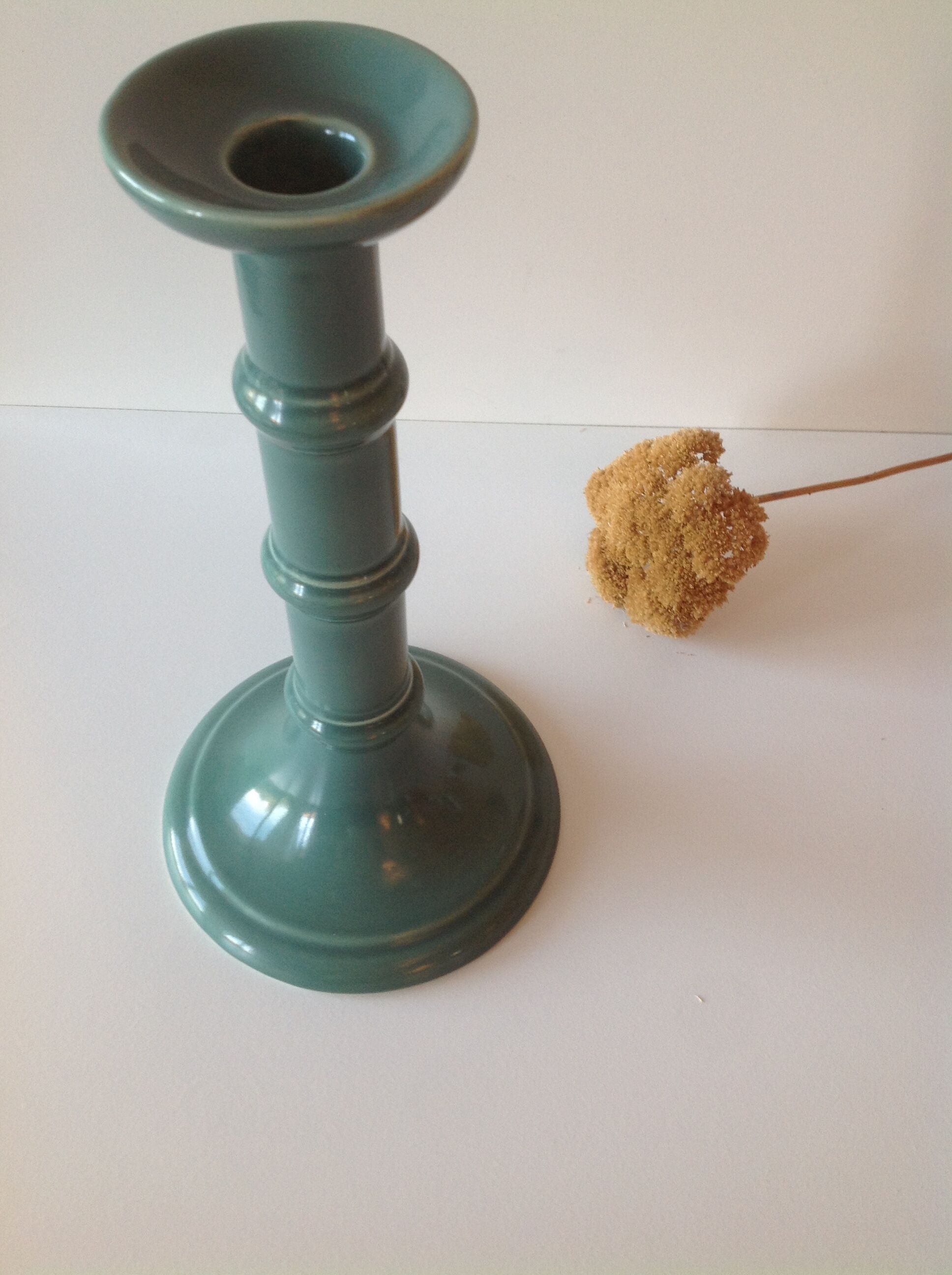 Ceramic candleholder