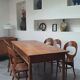 Ensemble table de ferme et 6 chaises Mouettes de Baumann
