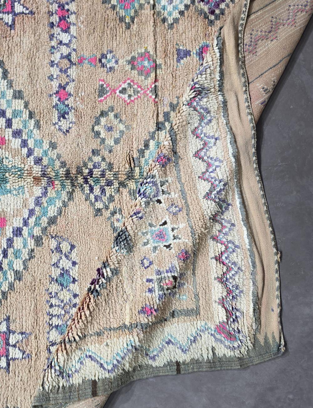 Vintage Berber Carpet Boujad - 320 x 184 cm