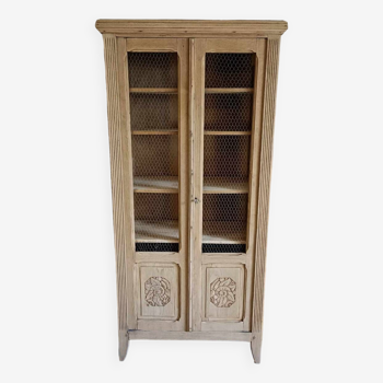 Armoire parisienne