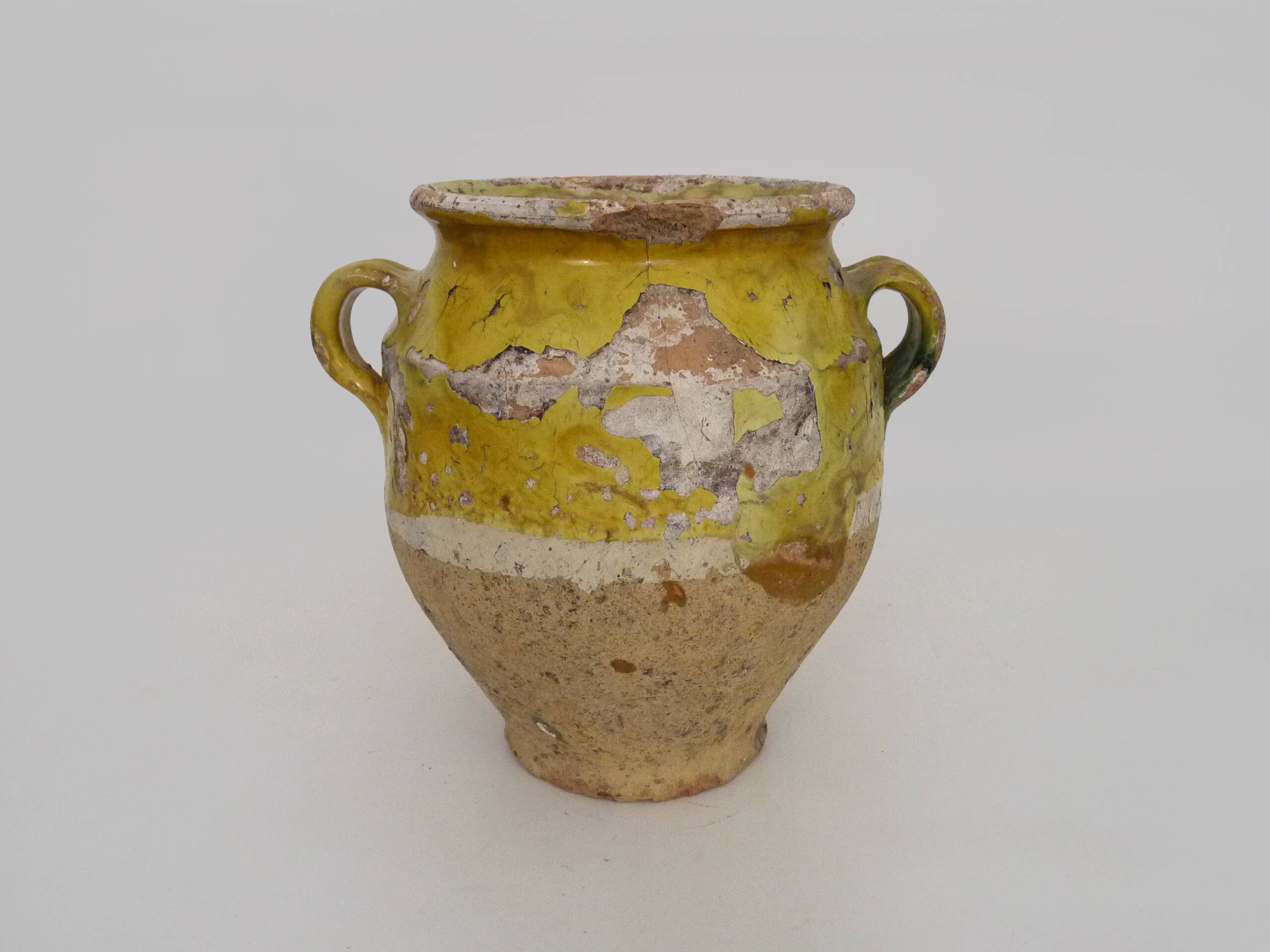Magnificent glazed yellow confit pot, south-west of France. 19th century.