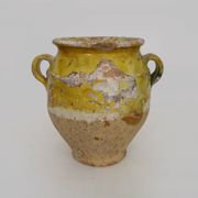 Magnificent glazed yellow confit pot, south-west of France. 19th century.