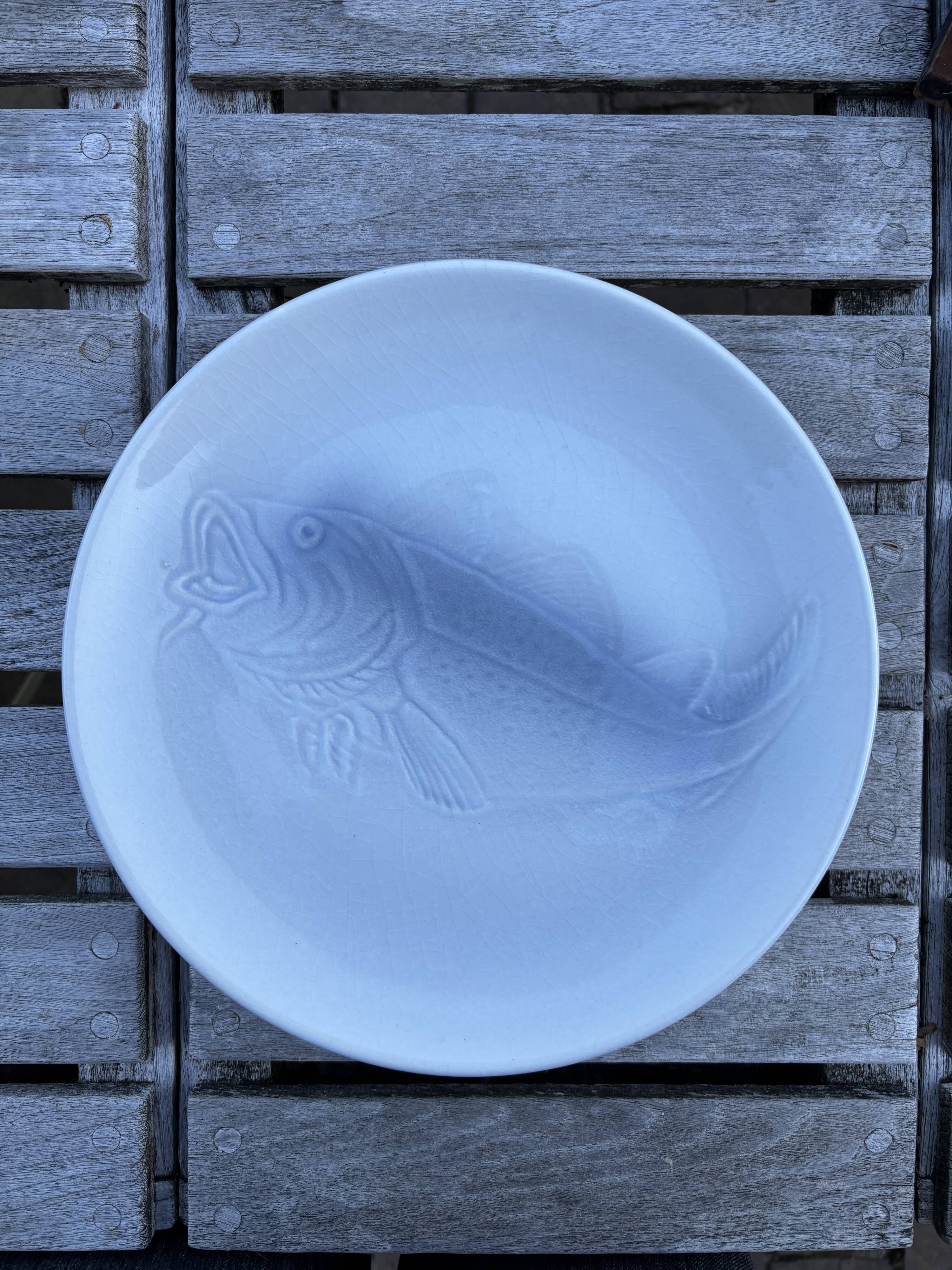 12 Saint Amand fish plates, Ocean model