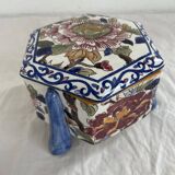 Large candy box, Gien, early 20th century, peony decoration, floral decoration