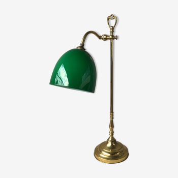 Desk lamp in brass and green opaline