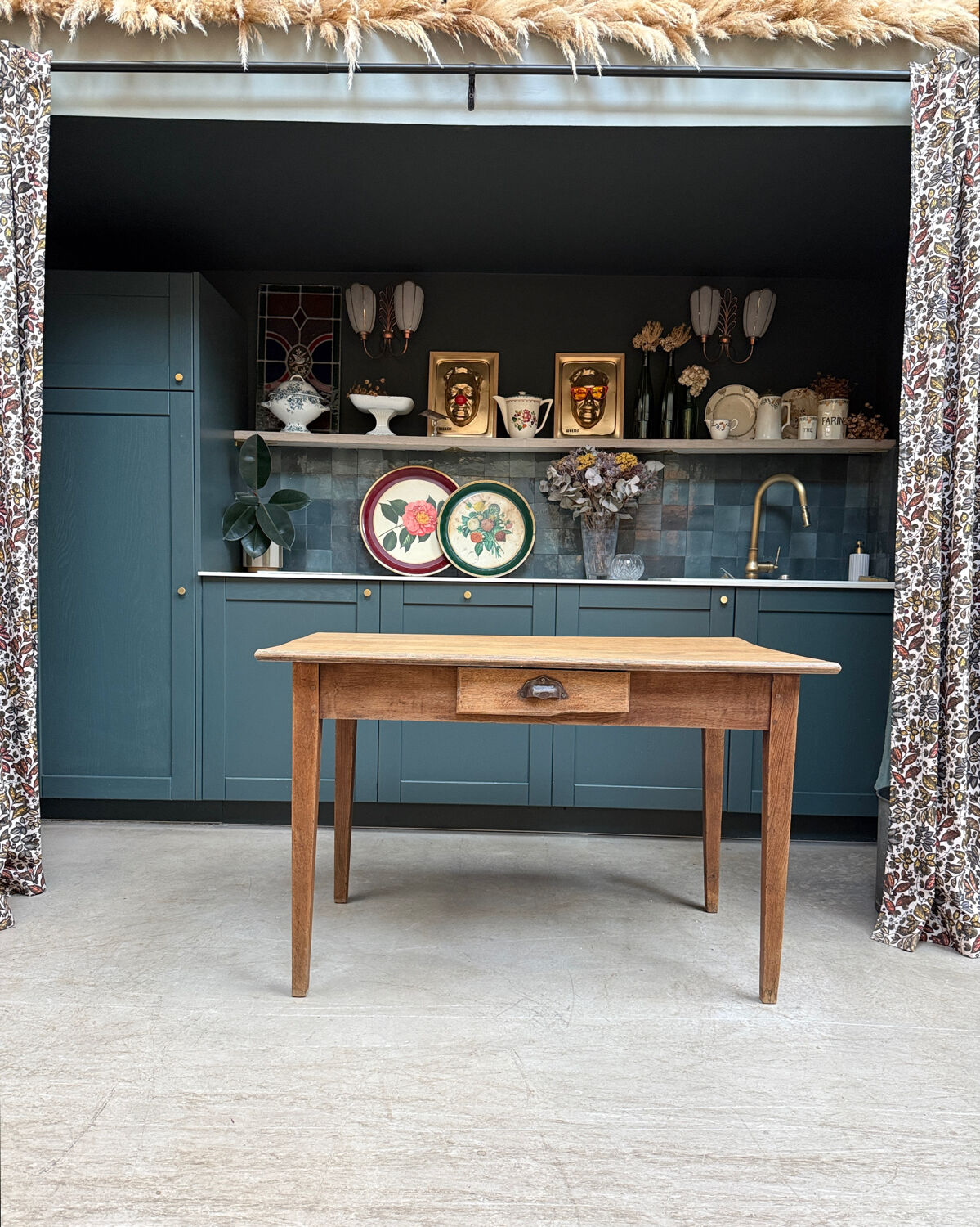 Small farmhouse table (renovated)