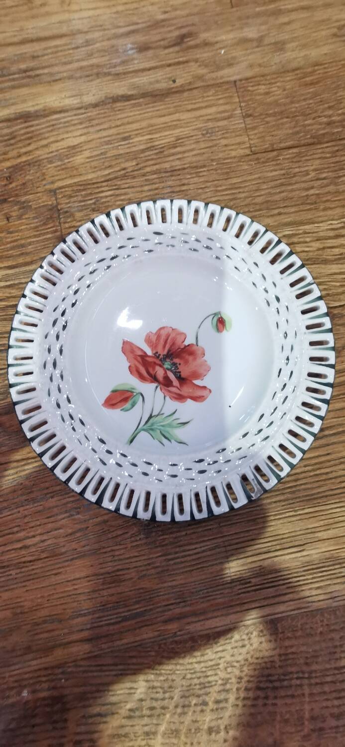 Charming set of 3 small rovina épinal plates