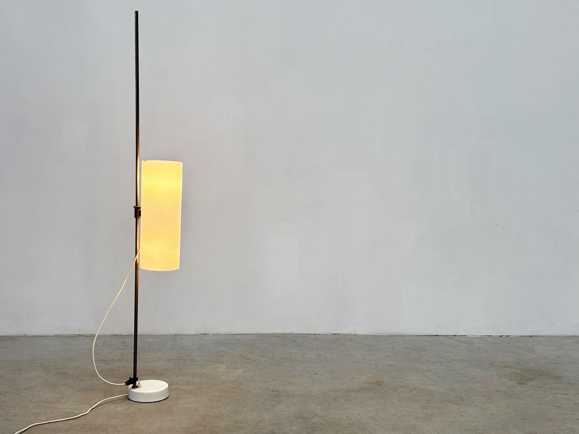 1970s ST330 floor lamp by H. Fillekes for Artiforte