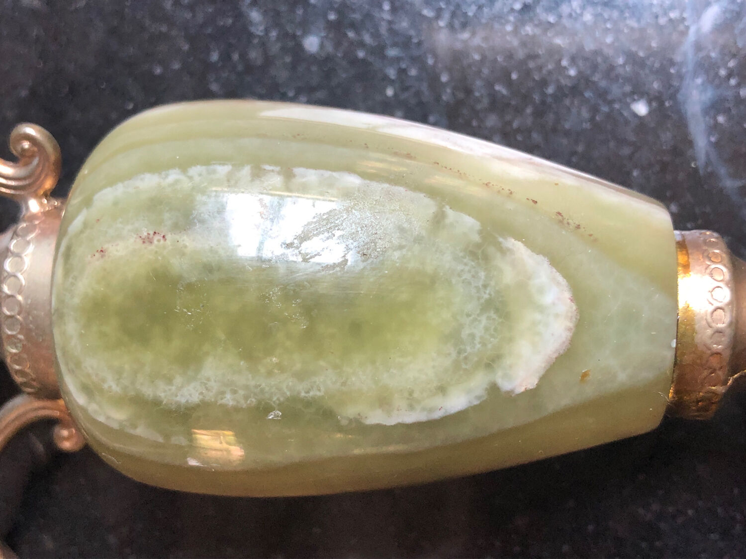 Jadeite vase/amphora