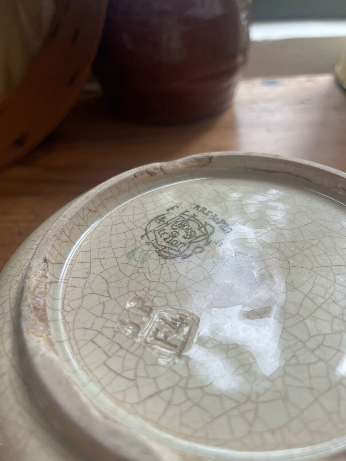 Ancien plat terre de fer Choisy