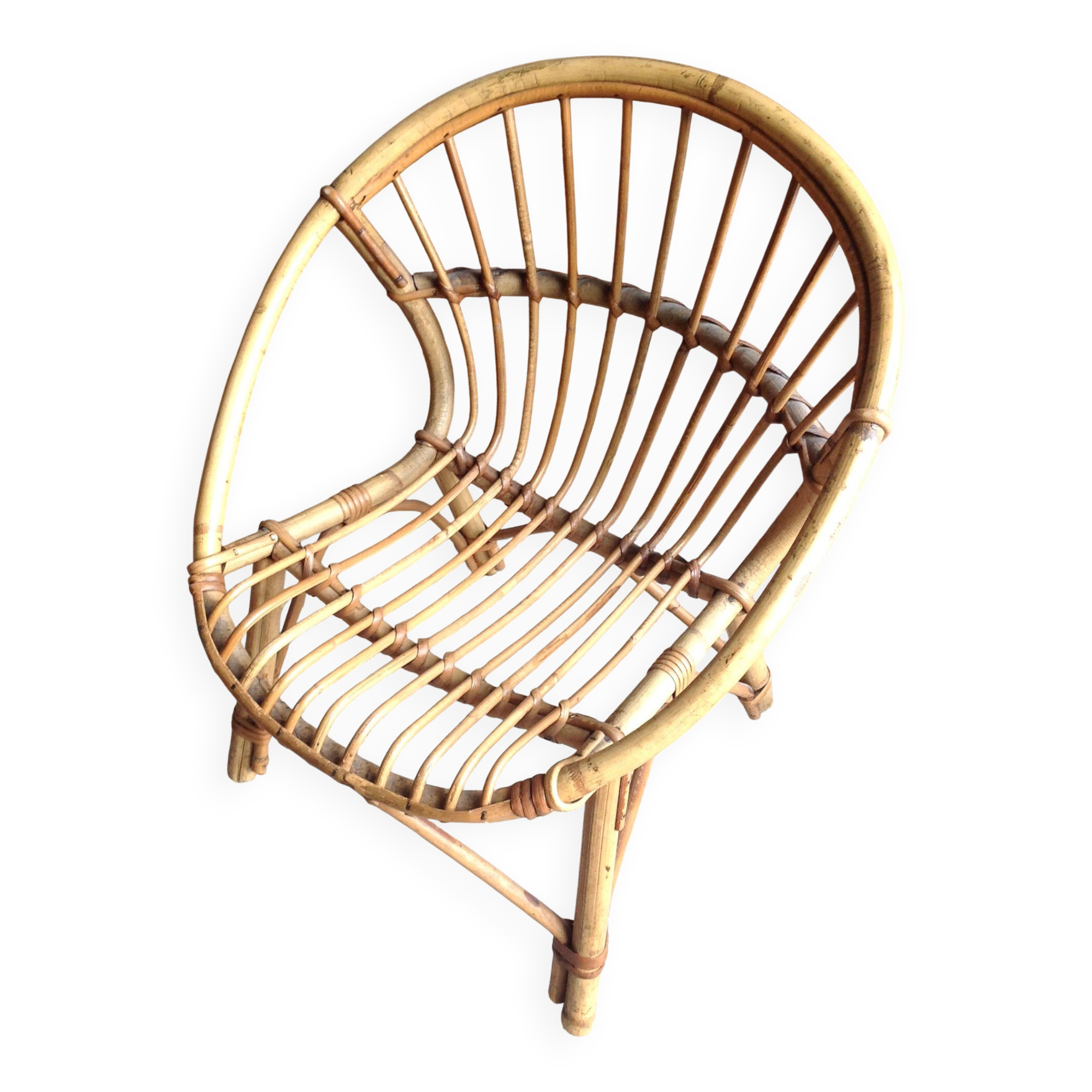 Child's shell chair in rattan / vintage 60s-70s
