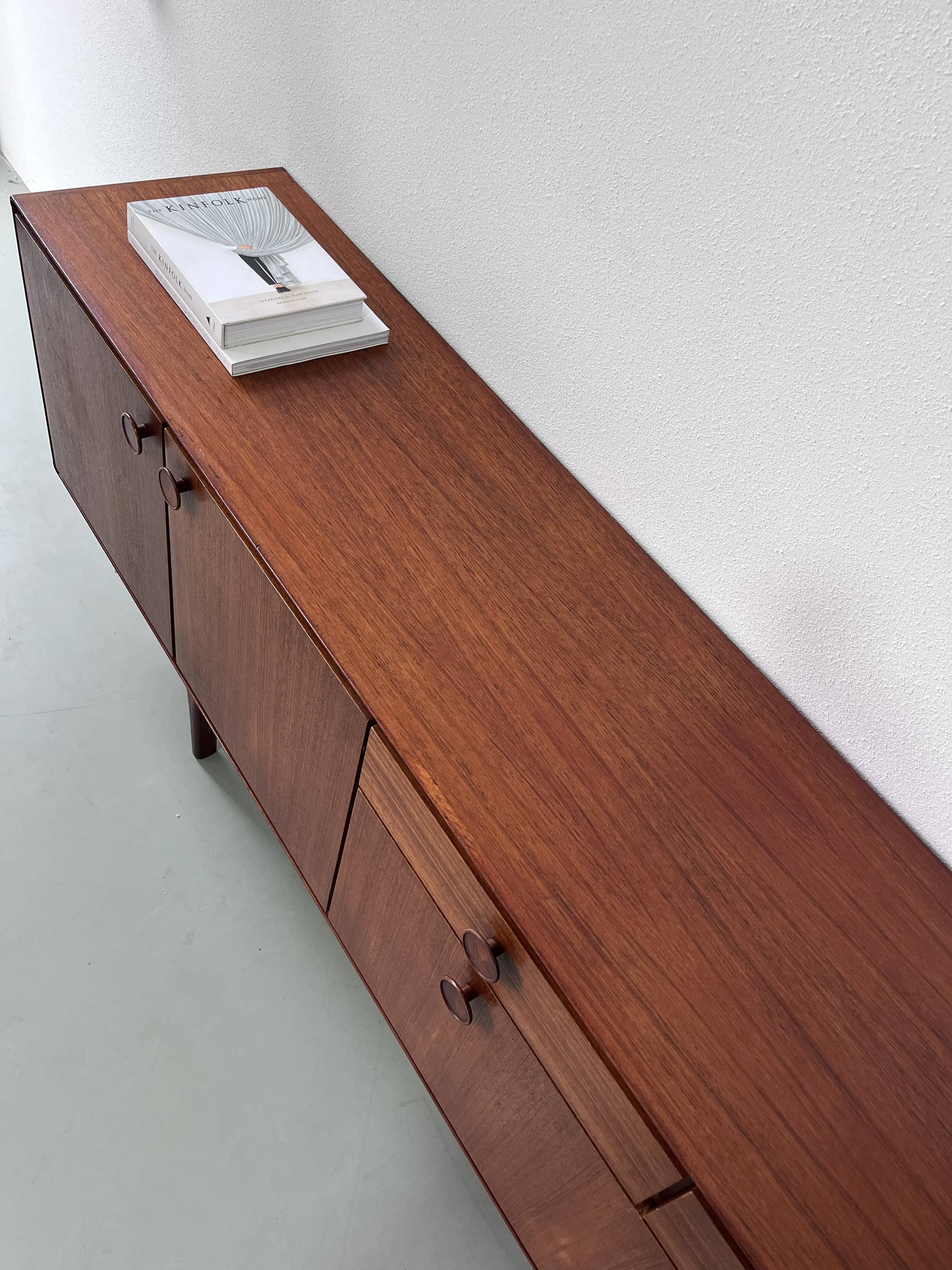 Vintage lowboard teak