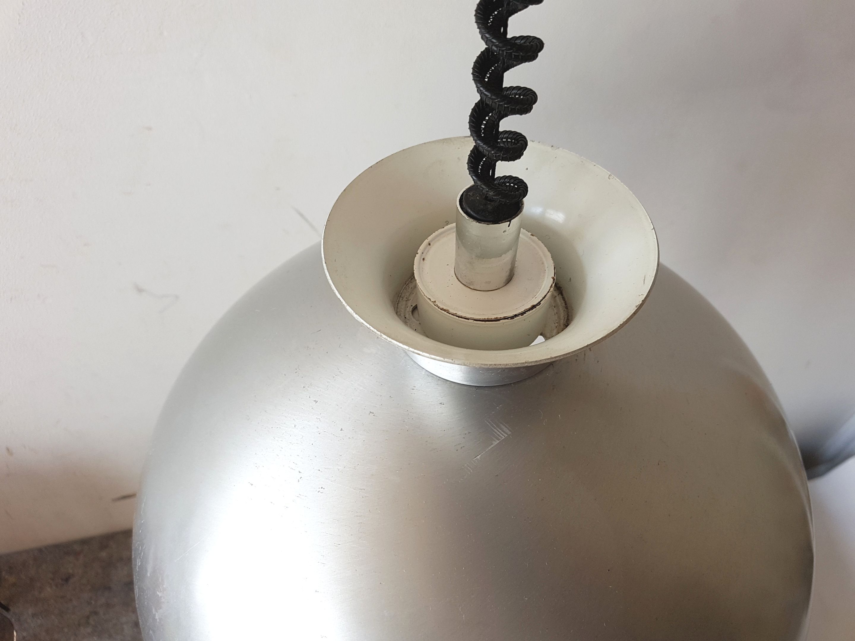 Hanging monte fall 1970 vintage