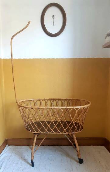 Rattan swan neck cradle circa 1960