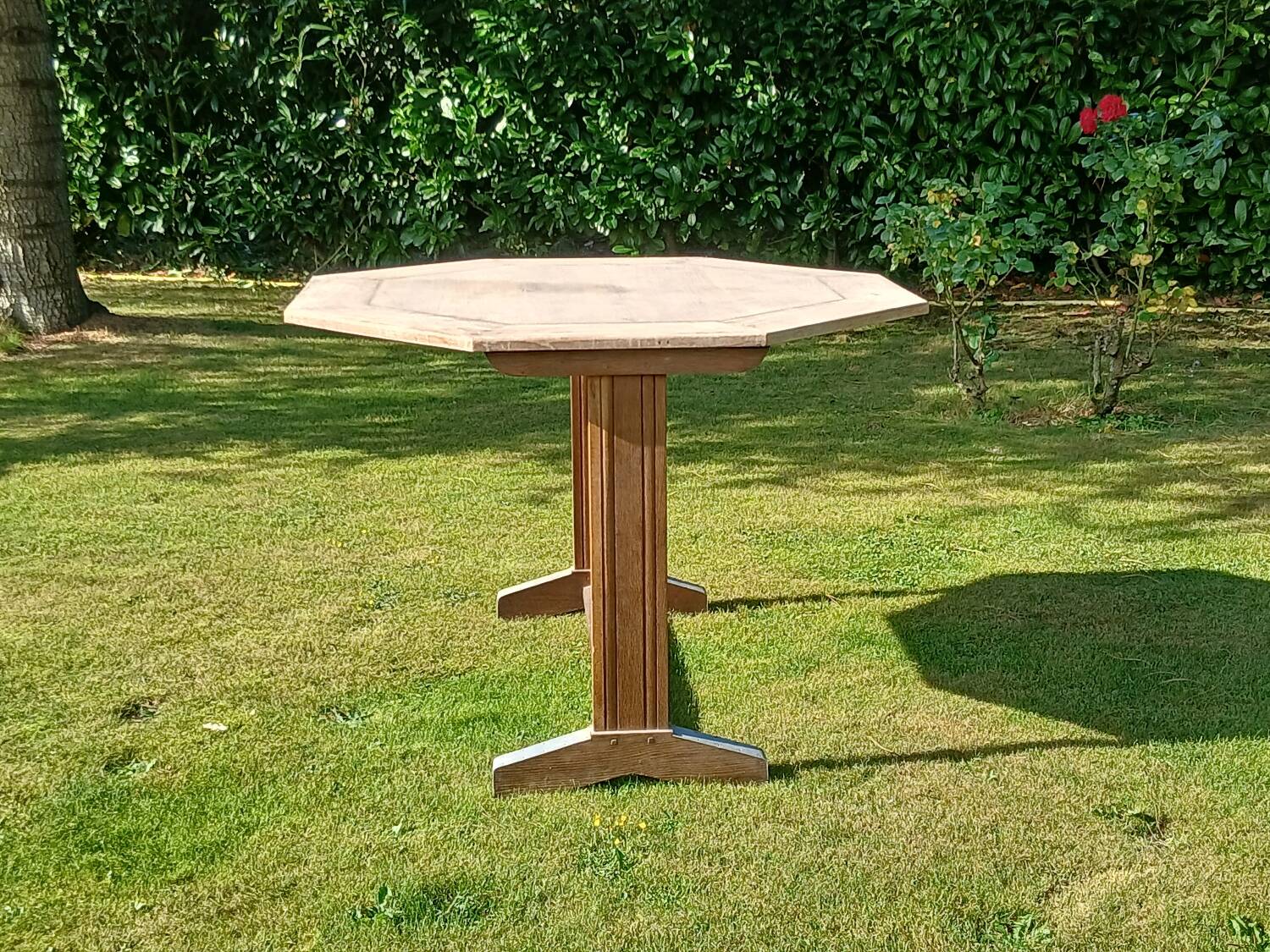 Vintage Octagonal Dining Table – Solid Wood & Trestle Base –